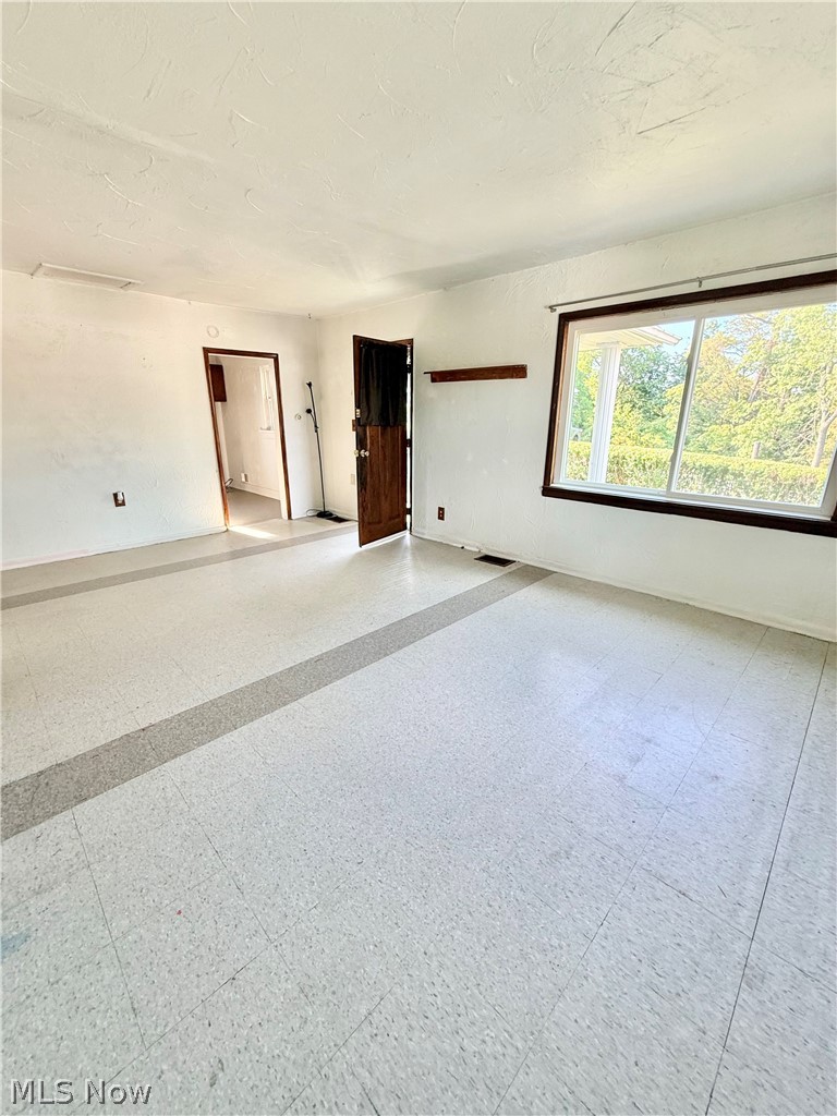 934 Buena Vista Boulevard Steubenville OH 43952