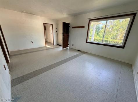 934 Buena Vista Boulevard Steubenville OH 43952