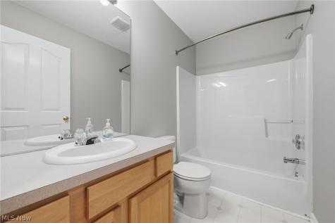 828 Theora Drive Brunswick OH 44212
