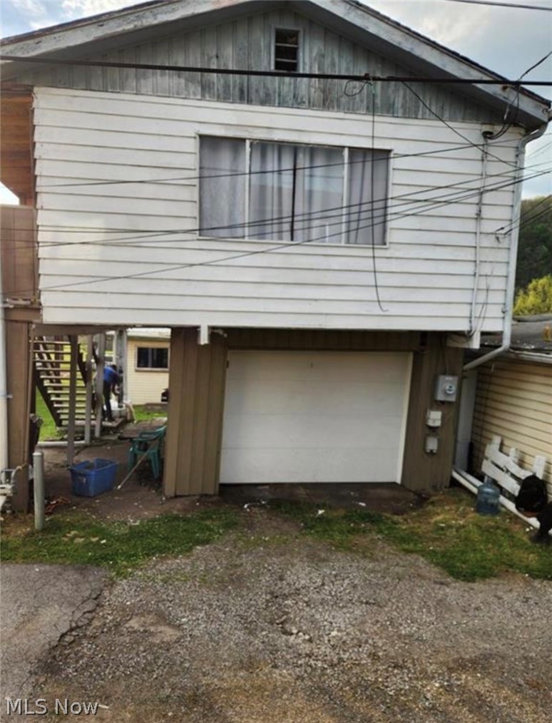 805 Clover Alley Wellsville OH 43968