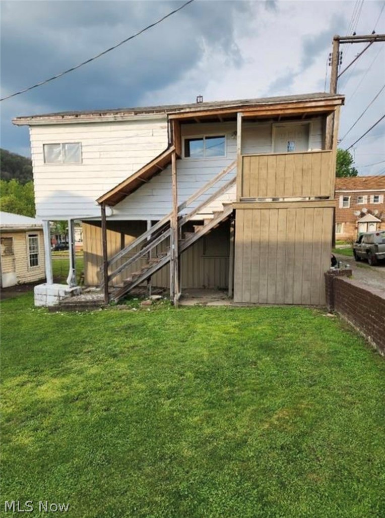 805 Clover Alley Wellsville OH 43968