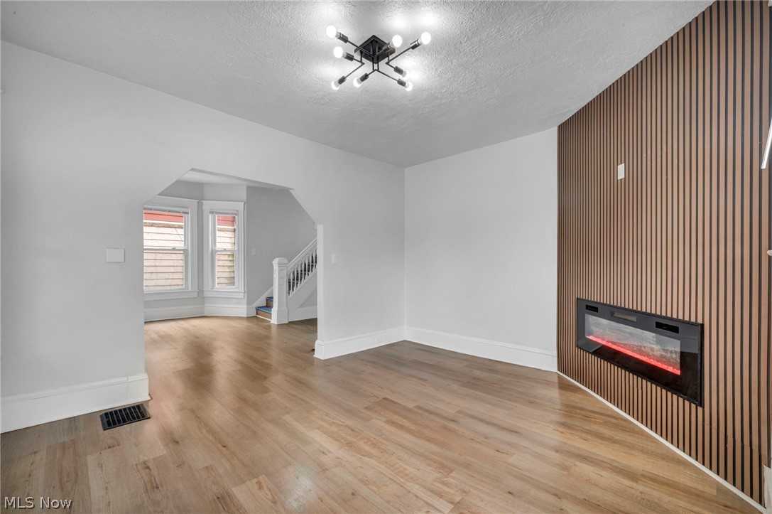7106 Lawnview Avenue Cleveland OH 44103
