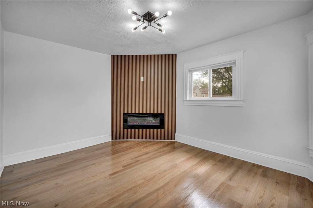 7106 Lawnview Avenue Cleveland OH 44103