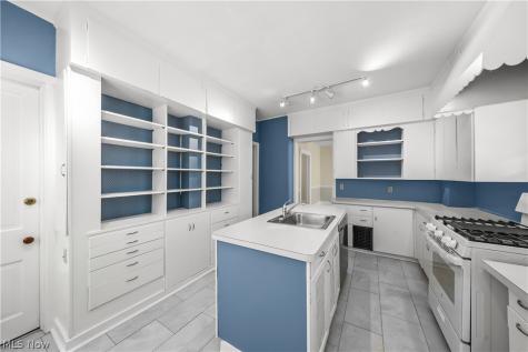 83 S Cedar Street Oberlin OH 44074