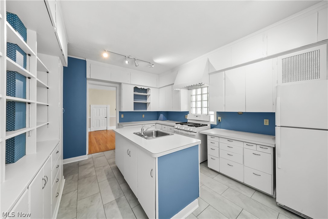 83 S Cedar Street Oberlin OH 44074