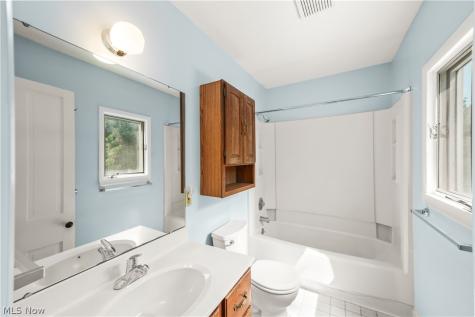 83 S Cedar Street Oberlin OH 44074