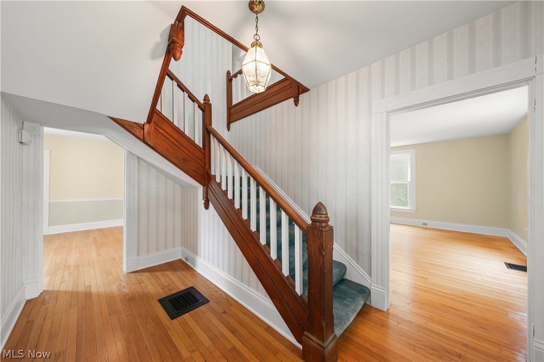 83 S Cedar Street Oberlin OH 44074