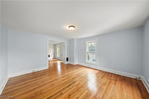 83 S Cedar Street Oberlin OH 44074