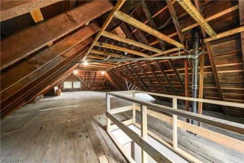 83 S Cedar Street Oberlin OH 44074