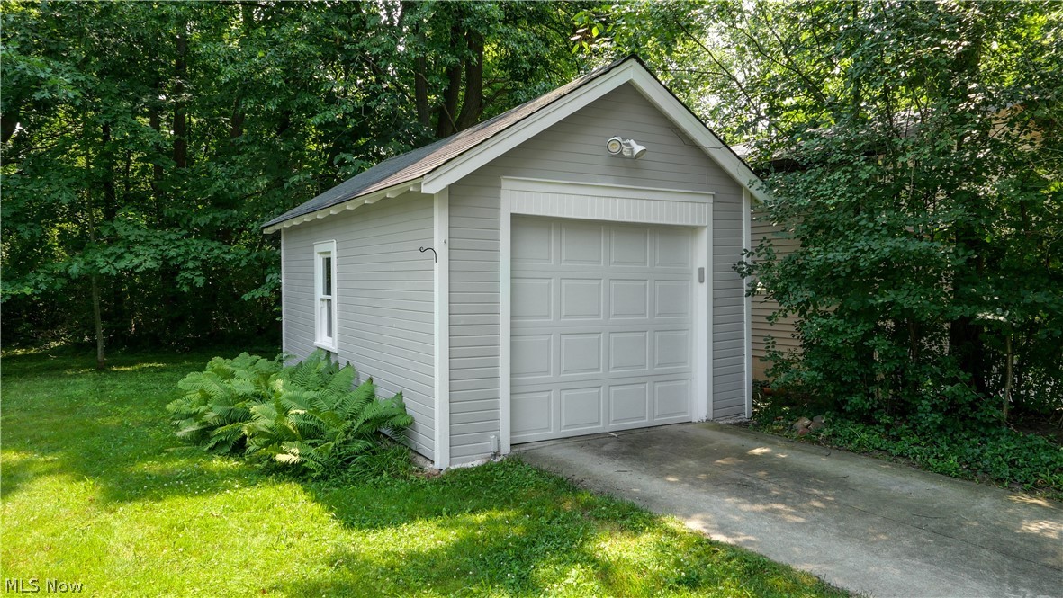 83 S Cedar Street Oberlin OH 44074