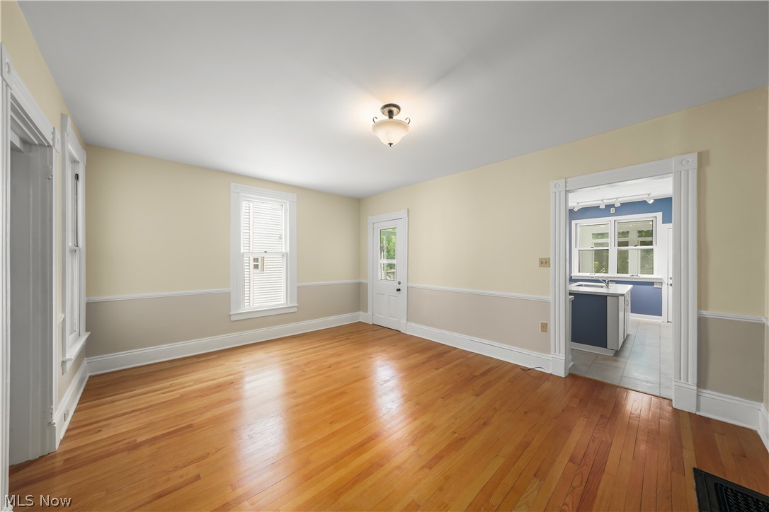 83 S Cedar Street Oberlin OH 44074