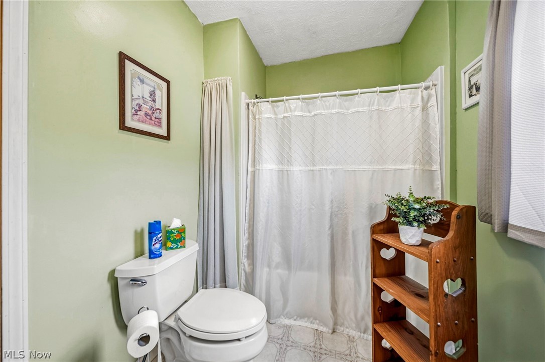 400 Jennie Street Conneaut OH 44030