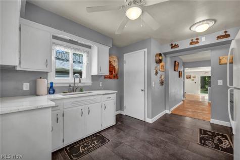 6033 Stearns Road North Olmsted OH 44070