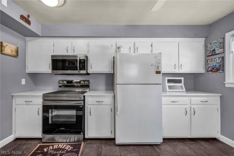 6033 Stearns Road North Olmsted OH 44070