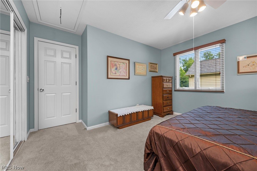 1916 Hunters Point Lane Westlake OH 44145