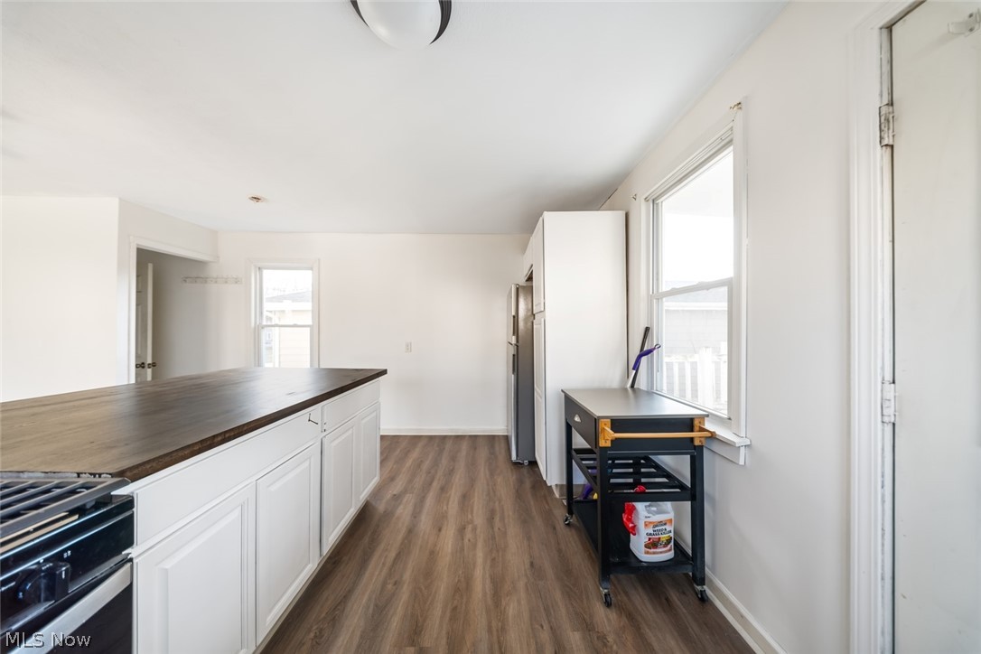 615 W Spruce Avenue Ravenna OH 44266