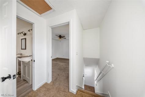 615 W Spruce Avenue Ravenna OH 44266