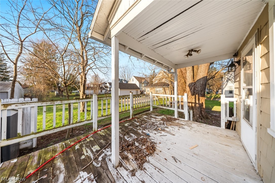 615 W Spruce Avenue Ravenna OH 44266