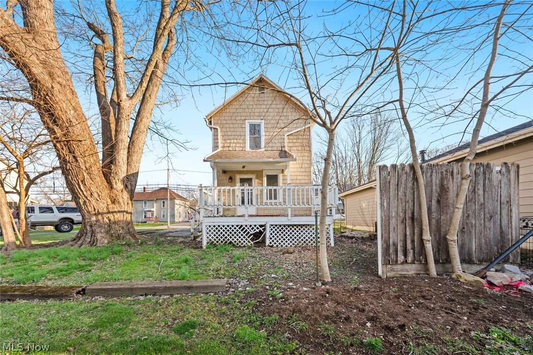 615 W Spruce Avenue Ravenna OH 44266