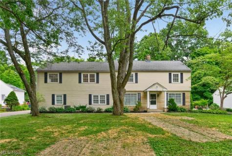 444 Hampshire Road Akron OH 44313