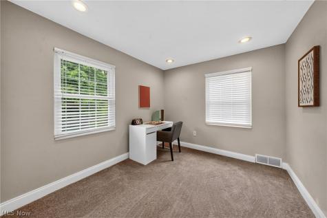 444 Hampshire Road Akron OH 44313