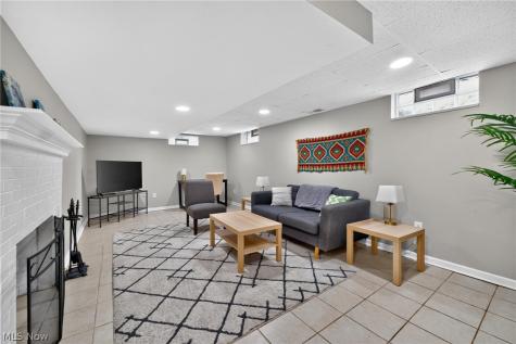 444 Hampshire Road Akron OH 44313
