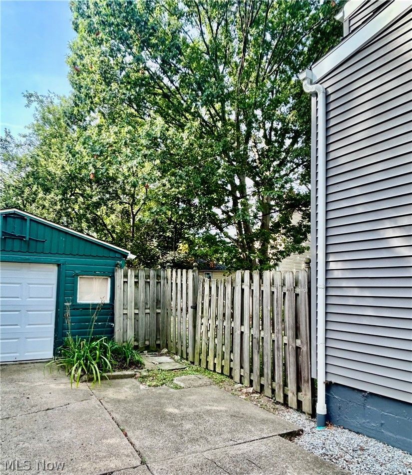 11921 Franklin Boulevard Lakewood OH 44107