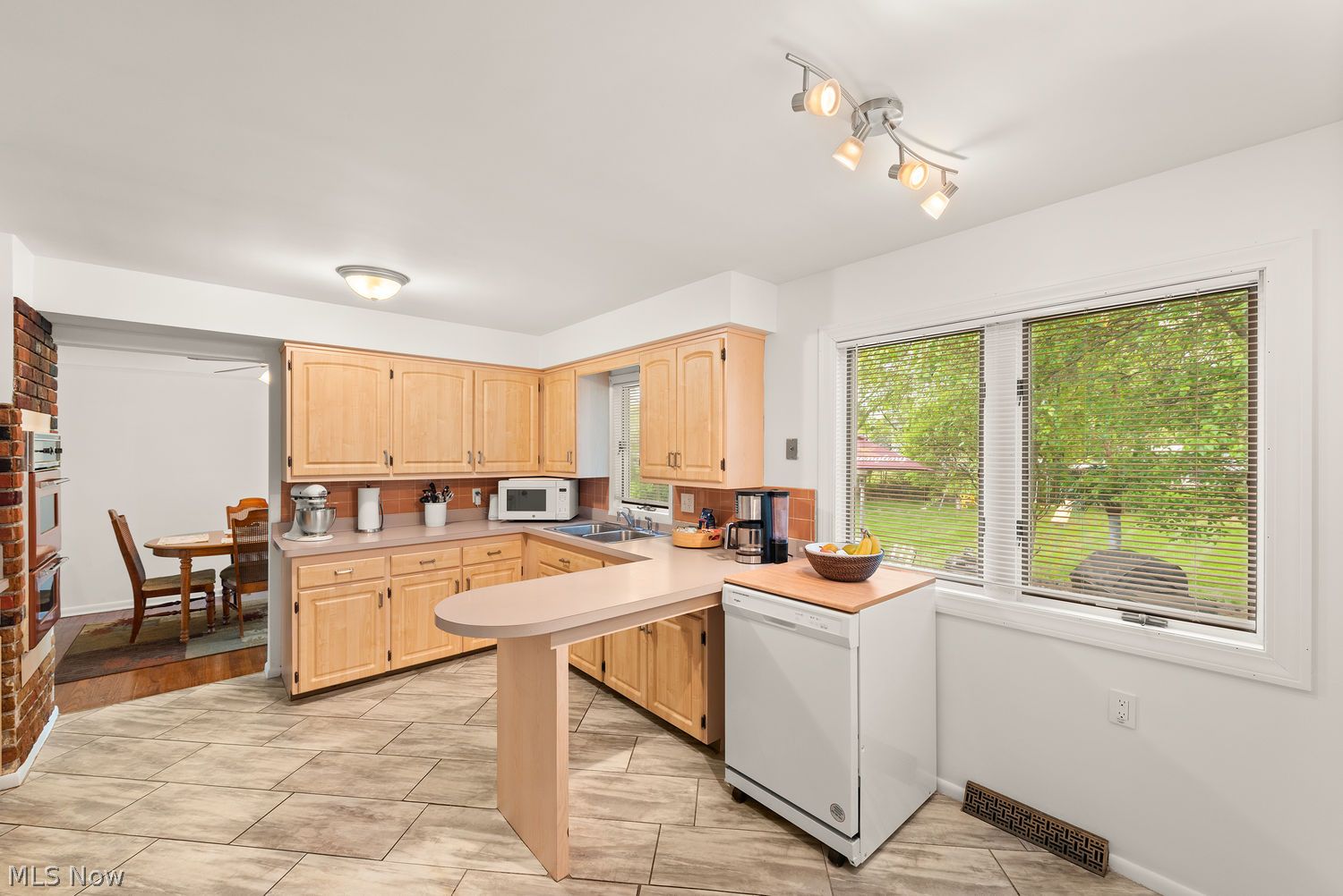 13297 Whitney Road Strongsville OH 44136