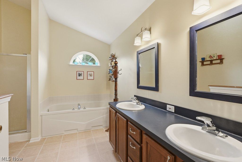 691 Jaystone Place Macedonia OH 44056