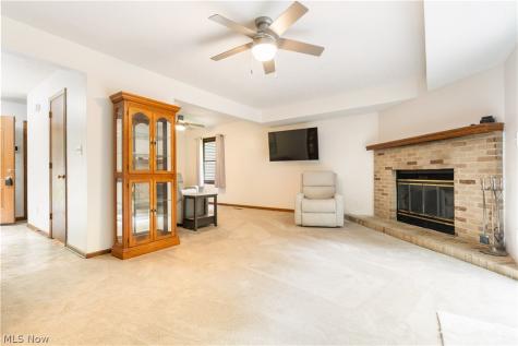 563 Kapity Drive Mogadore OH 44260