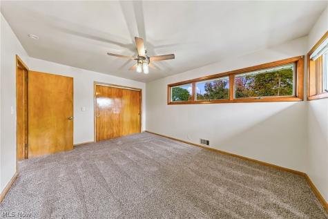13917 Settlement Acres Drive Brook Park OH 44142