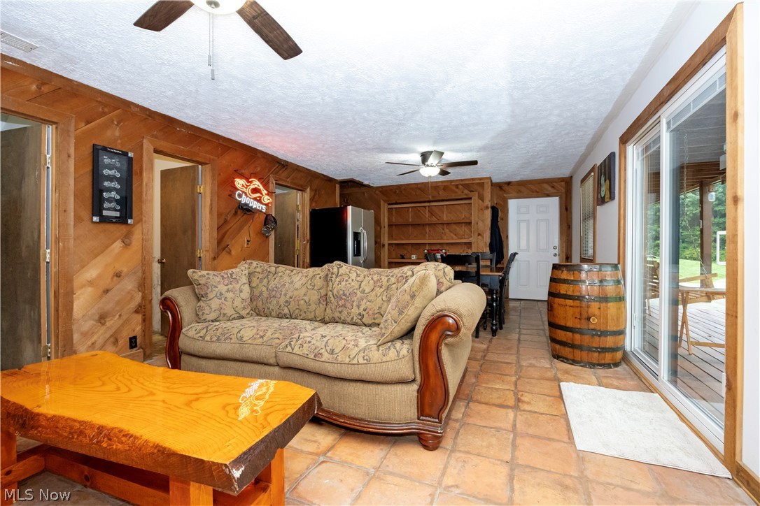 1425 County Road 1688 Mansfield OH 44903