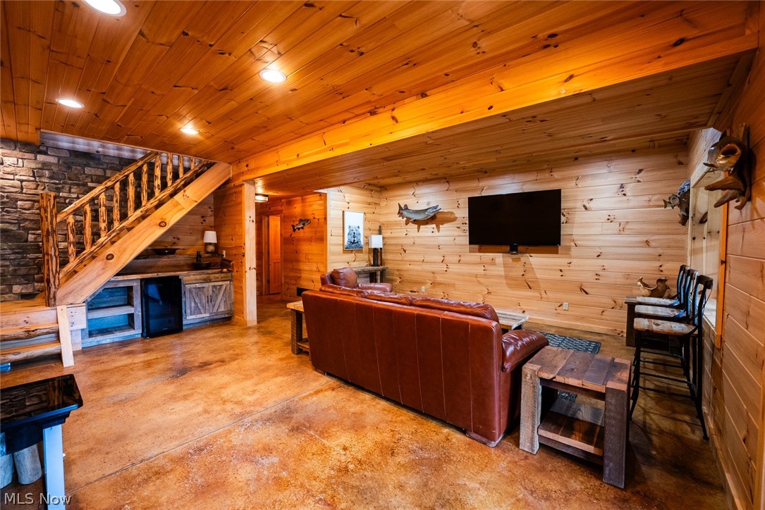 19701 Township Road 160 West Lafayette OH 43845
