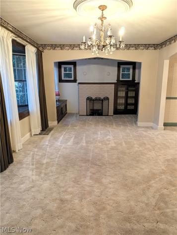 730 E Spruce Avenue Ravenna OH 44266