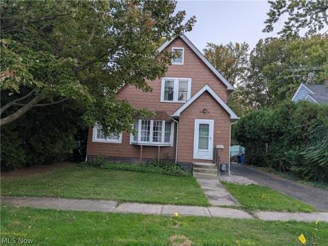 730 E Spruce Avenue Ravenna OH 44266