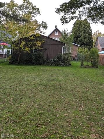 730 E Spruce Avenue Ravenna OH 44266