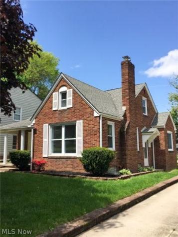 1335 22nd Street NE Canton OH 44714