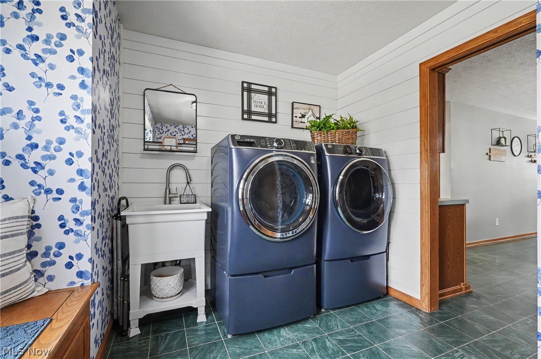 3862 Mount Vernon Boulevard Norton OH 44203