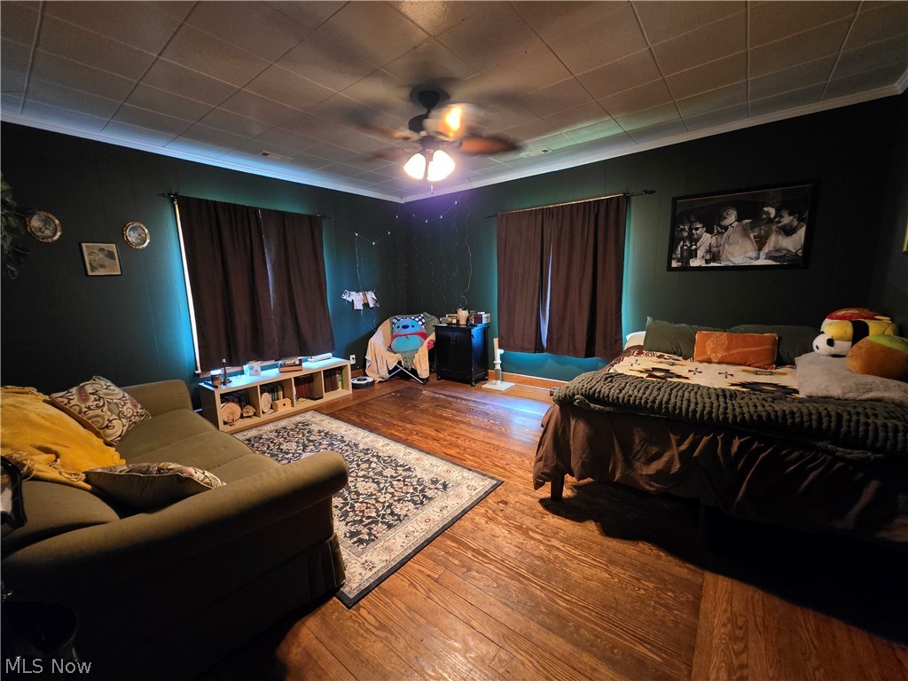 413 Cross Street Newcomerstown OH 43832