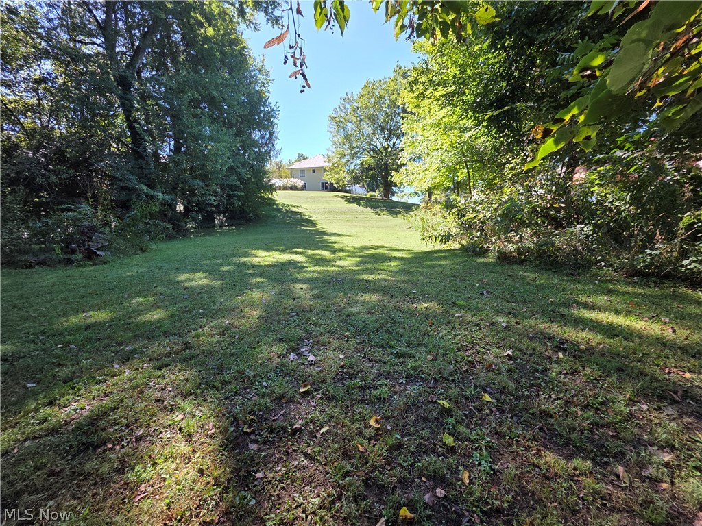 413 Cross Street Newcomerstown OH 43832