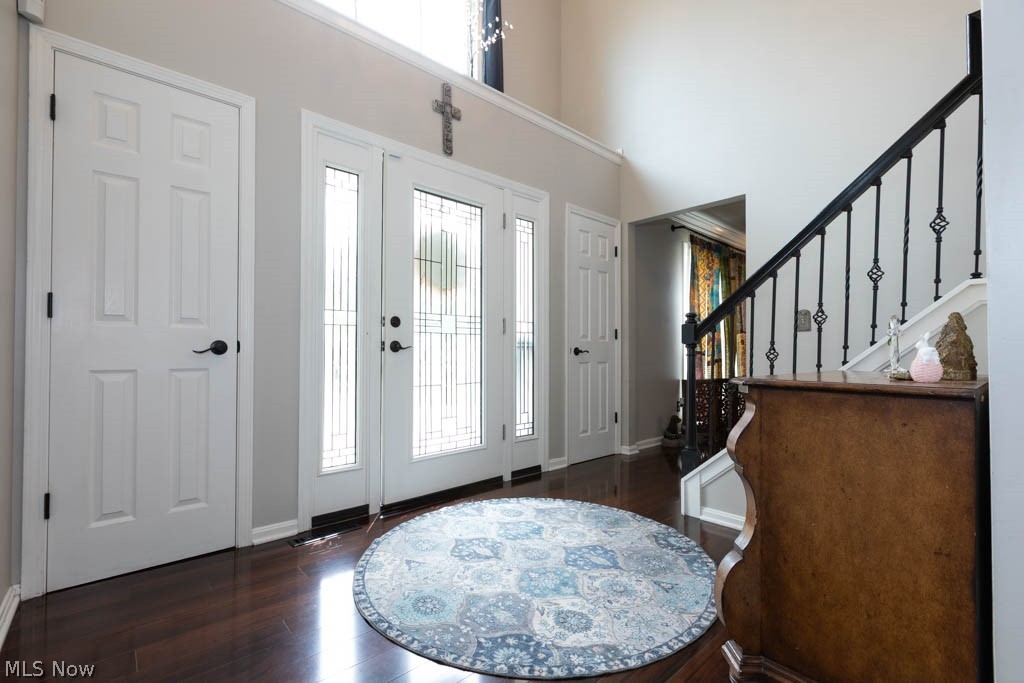 8409 Forest View Drive Olmsted Falls OH 44138