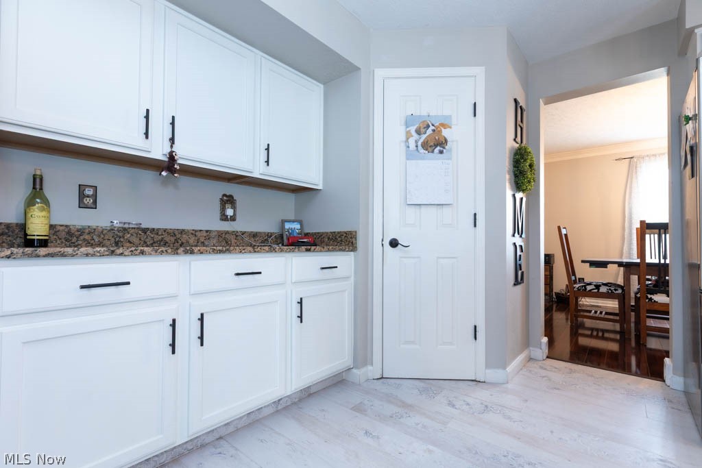 8409 Forest View Drive Olmsted Falls OH 44138