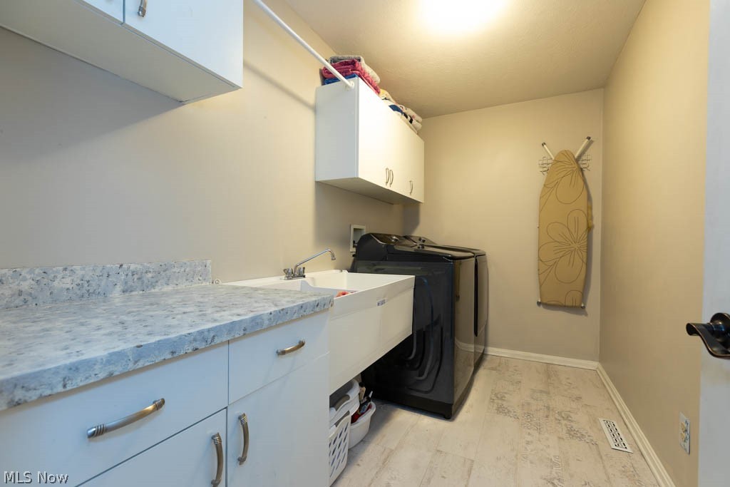 8409 Forest View Drive Olmsted Falls OH 44138