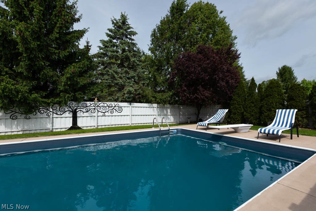 8409 Forest View Drive Olmsted Falls OH 44138