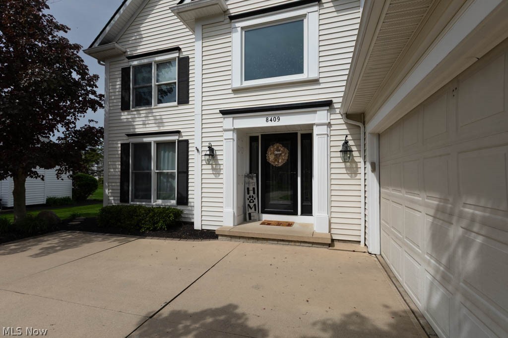 8409 Forest View Drive Olmsted Falls OH 44138