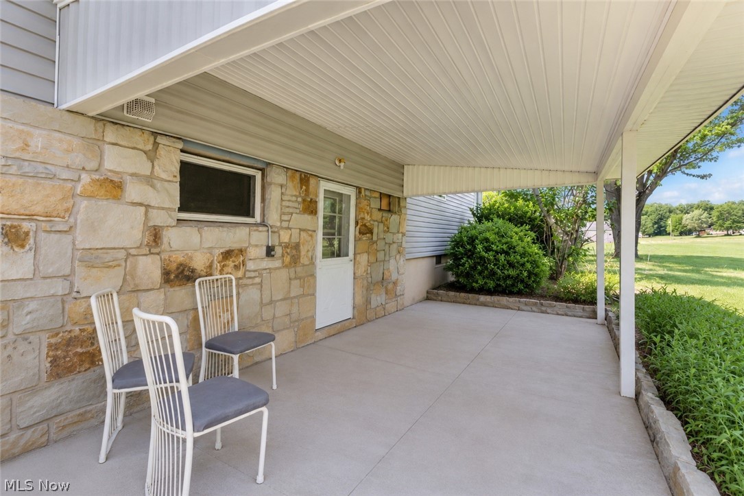 4146 Barclay Messerly Road Southington OH 44470