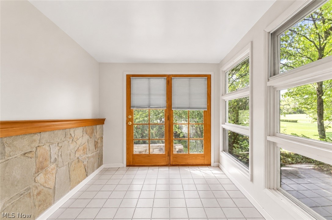 4146 Barclay Messerly Road Southington OH 44470