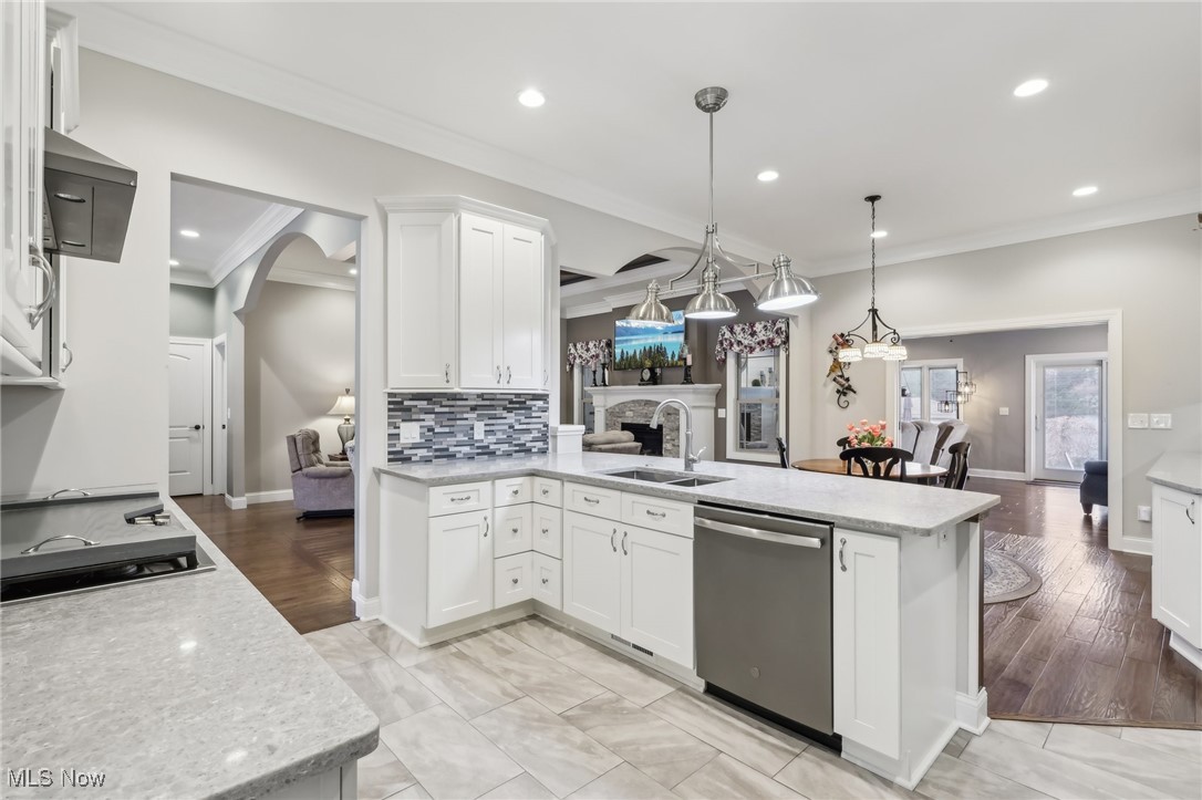 21200 Castlewood Drive Strongsville OH 44149