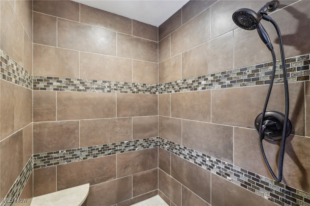 21200 Castlewood Drive Strongsville OH 44149