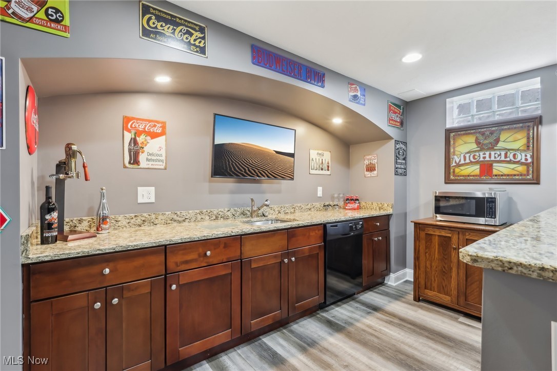 21200 Castlewood Drive Strongsville OH 44149